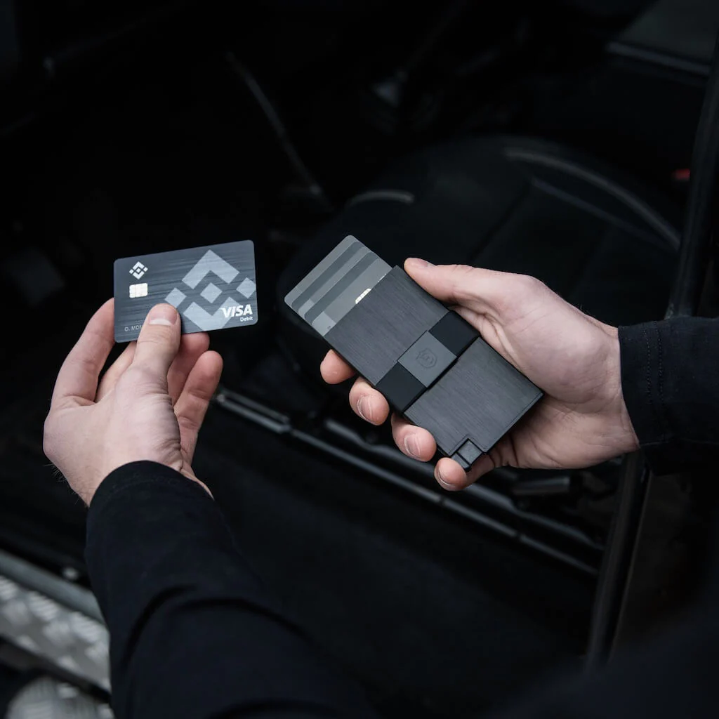 Ekster Cardholder - Image 3