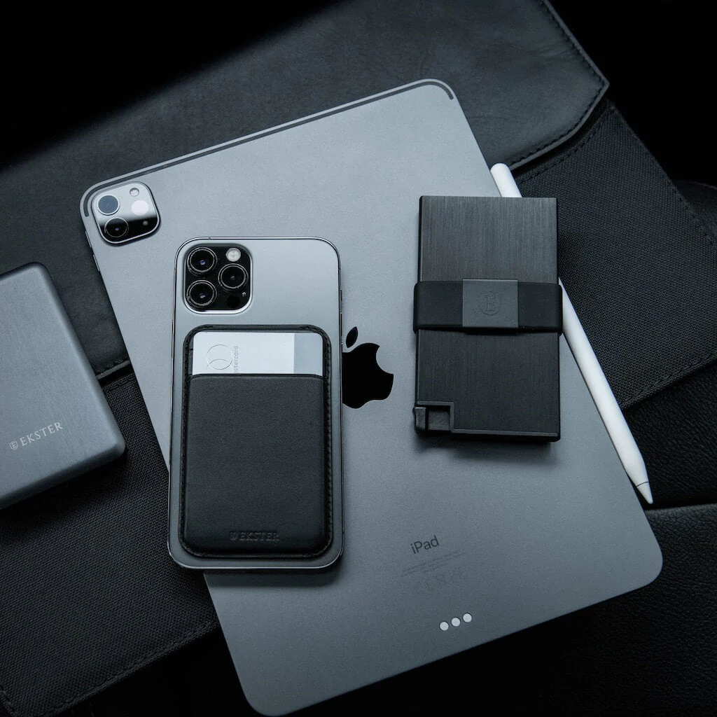 Ekster Cardholder - Image 6
