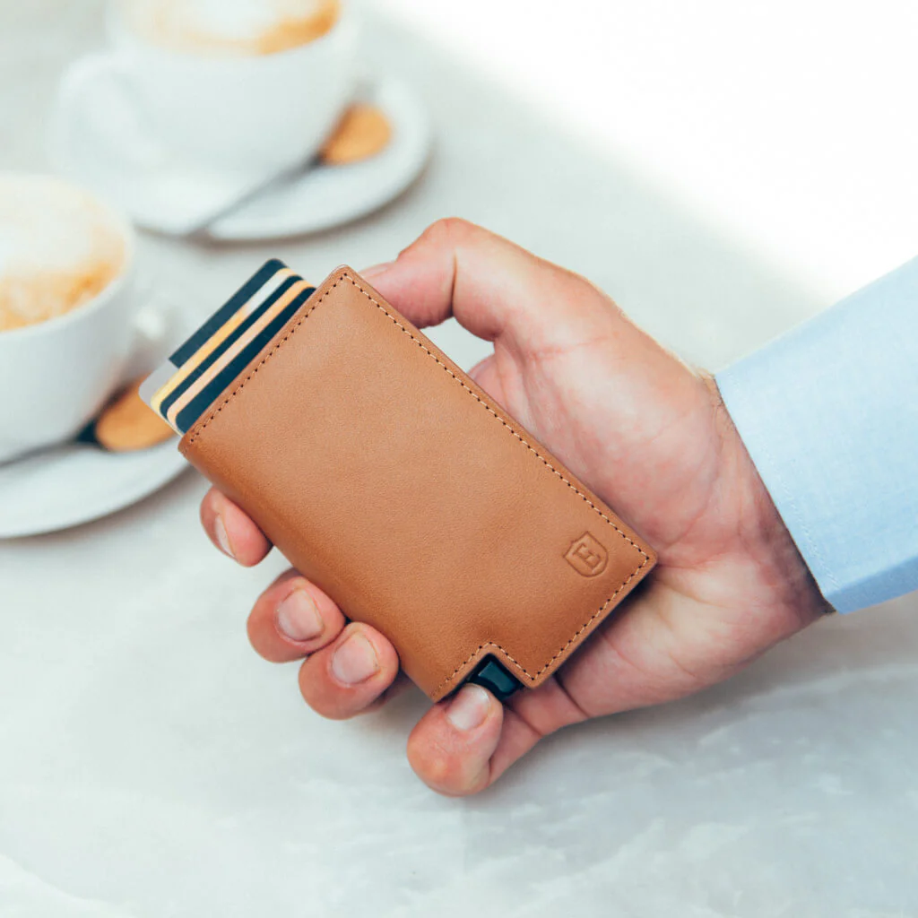 Ekster Wallet - Image 139
